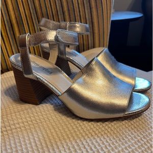 Jeffrey Campbell Silver Leather Sandals with Chunky Heels 9.5